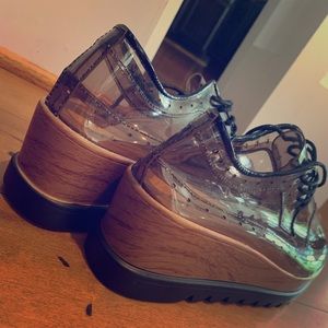 Qupid clear wedge